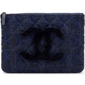 Chanel clutch bag tweed with CC NIB ID card, dustbag, ribbon, camelia 11x8x1